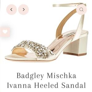 Badgley Mischka Ivanna Heels Beige Satin Block Heel Sandals 9.5